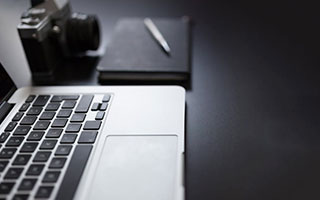 如何使用机器人高效地建房间