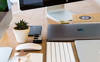 机器人入侵，科技发展的双刃剑